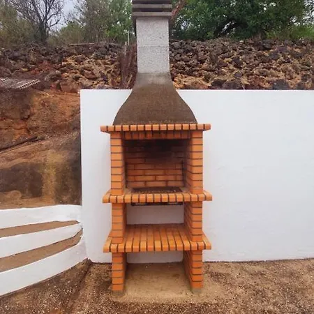 Vivenda Atanazio By Ferias Com Sol بيت للعطل *