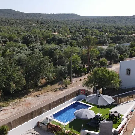 Vivenda Atanazio By Ferias Com Sol לואה